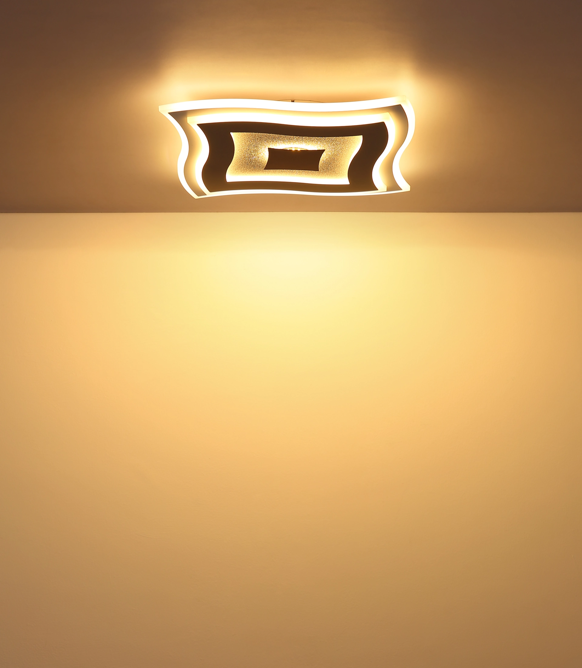 Leuchtende Deckenleuchte OCTAVIO aus Metall in Sand; moderne LED 3000K für Wohnen & Schlafzimmer, IP20 Innenbeleuchtung. Hersteller: Globo Handels GmbH, Marke: Globo Lighting.