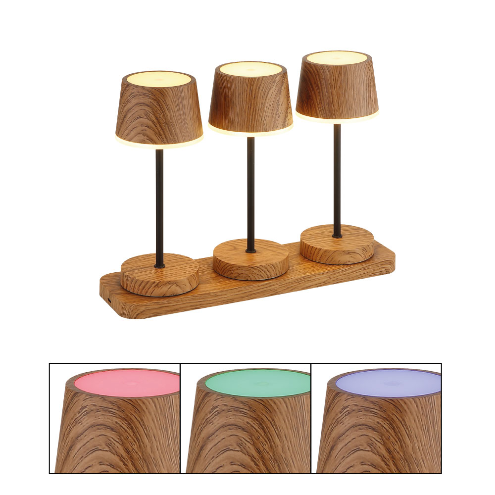 Lampe de table DAWSON à 3 lumières, aspect bois foncé avec tiges noires et base; métal/plastique, modèle 58493-3H de Globo Handels GmbH; lumière blanc chaud avec dessus colorés.